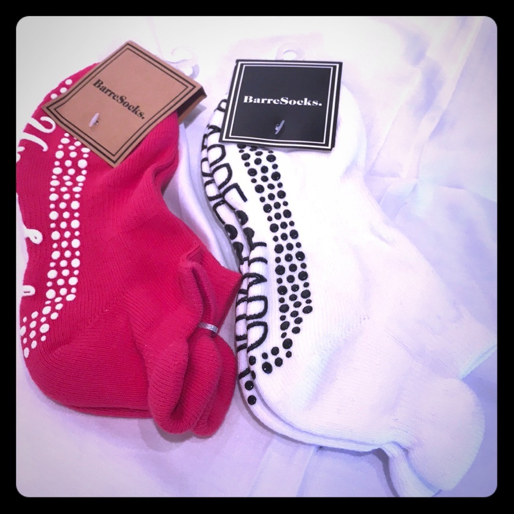 **NWT** 2 pair pink and white Barre socks
